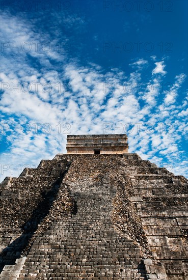 Mexico, Yucatan, Chichen Itza. Mayan pyramid.