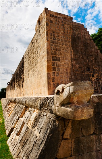 Mexico, Yucatan, Chichen Itza. Mayan ruins.