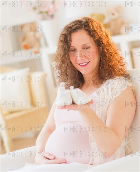 Portrait of pregnant woman. Photo : Daniel Grill