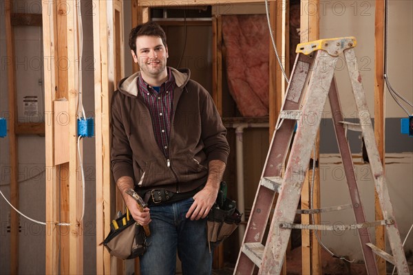 Portrait of handyman. Photo : DreamPictures