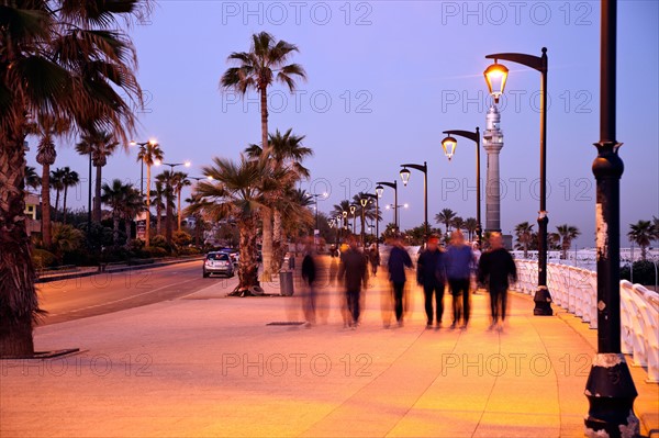 Lebanon, Beirut. Corniche waterfront at sunrise. Photo : Henryk Sadura