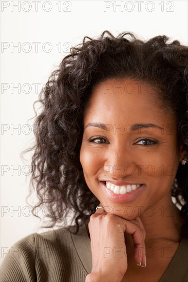 Portrait of smiling mid adult woman . Photo : Rob Lewine