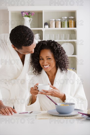 Mid adult couple at breakfast. Photo : Rob Lewine