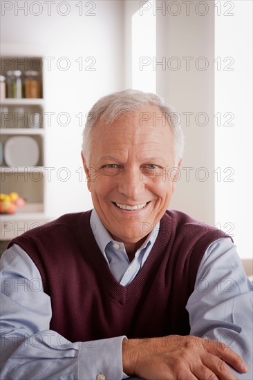 Portrait of smiling senior man. Photo : Rob Lewine