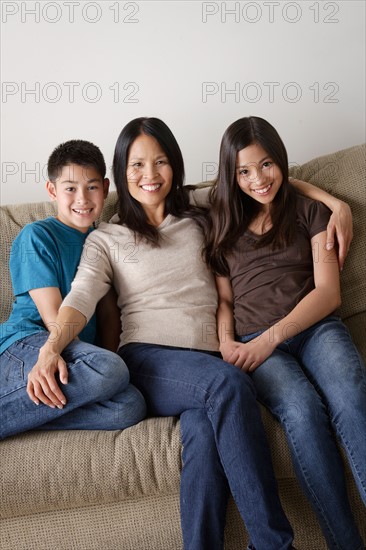 Portrait of cheerful family. Photo : Rob Lewine