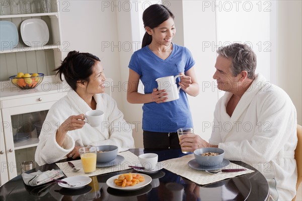 Family having breakfast. Photo : Rob Lewine