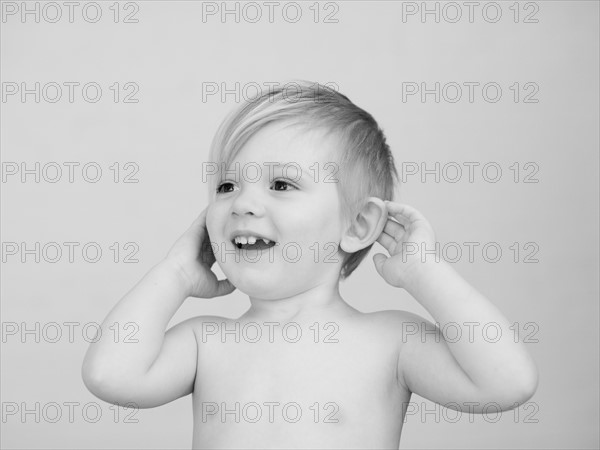 Studio portrait of cute toddler boy (2-3). Photo : Jessica Peterson