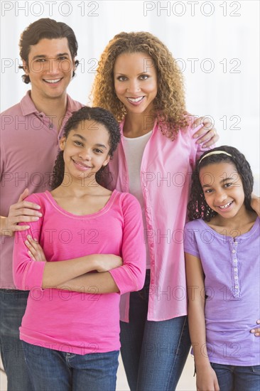 Portrait of parents with daughters (10-13).