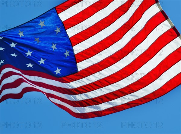 15 star US flag.