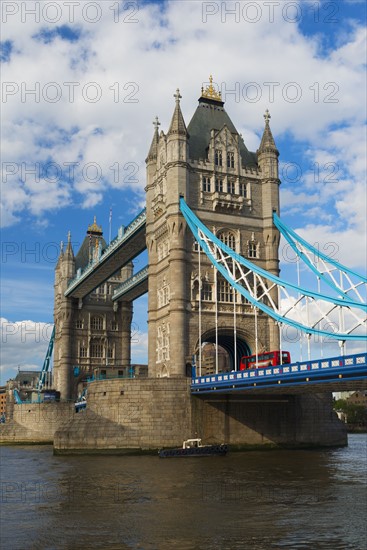 UK, England, London, Tower Bridge.