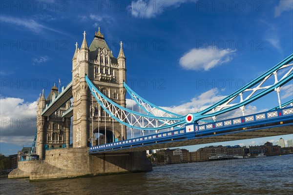 UK, England, London, Tower Bridge.