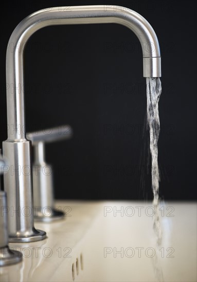 Water flowing from faucet. 
Photo : Jamie Grill