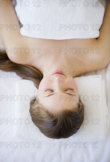 Woman relaxing in spa. 
Photo : Jamie Grill