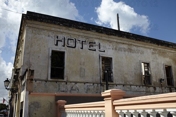 Puerto Rico, Old San Juan, Hotel facade. 
Photo : Winslow Productions