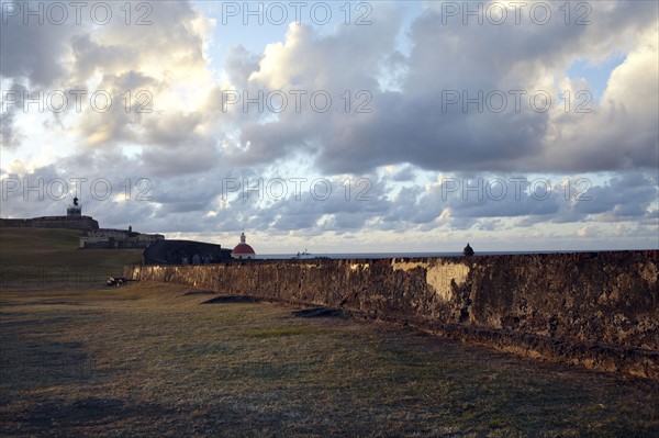 Puerto Rico, Old San Juan, View of old cemetery. 
Photo : Winslow Productions