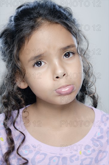 Portrait of girl (6-7), studio shot. 
Photo : Rob Lewine