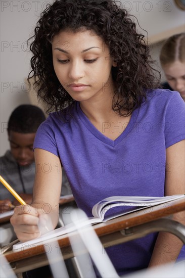 Teenage students (14-15, 16-17) at school. 
Photo : Rob Lewine