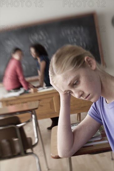 Teenage girls (14-15, 16-17) at school. 
Photo : Rob Lewine