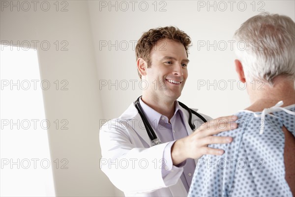 Senior patient and doctor. 
Photo : Rob Lewine
