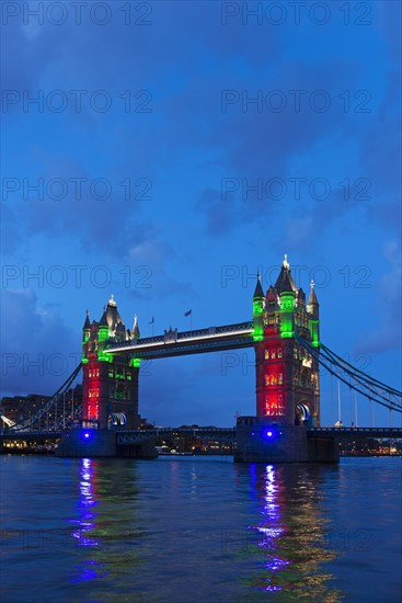 UK, London, Tower Bridge.