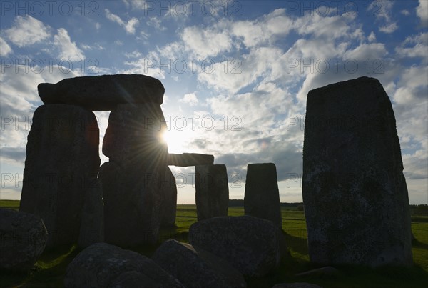 UK, England, Wiltshire, Stonehenge monument.