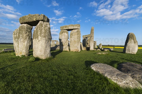 UK, England, Wiltshire, Stonehenge monument.