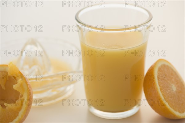 Studio Shot of fresh orange juice. Photo : Jamie Grill