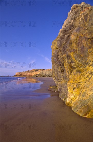 Mexico, Gulf of California, Baja California Sur, View of sandy beach. Photo: DKAR Images