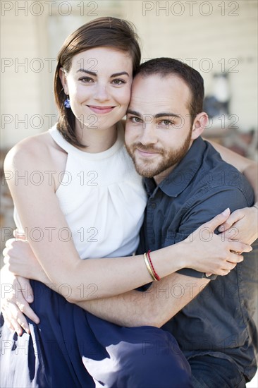 Happy young couple together. Photo : Jessica Peterson