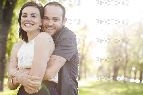 Happy young couple together. Photo : Jessica Peterson