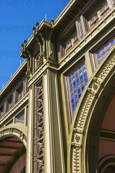 Close up of Battery Maritime Building.