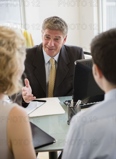 Business meeting in office. Photo : Jamie Grill