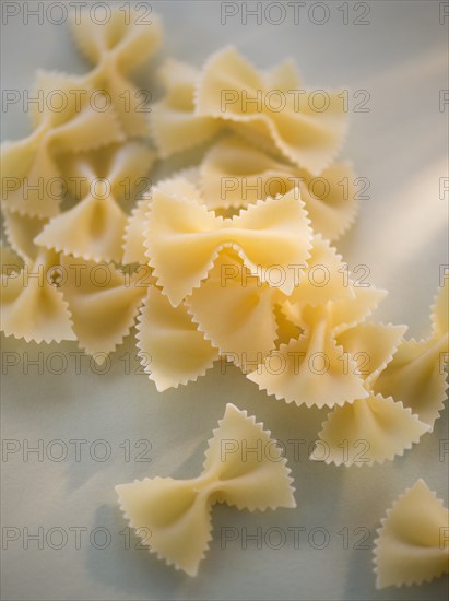 Studio Shot of bow tie pasta. Photo : Daniel Grill