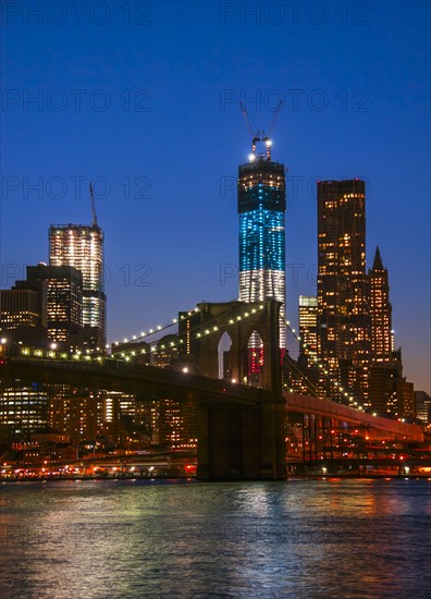 View over Hudson River towards Manhattan with Freedom Tower One and Brooklyn Bridge. Photo : Daniel Grill