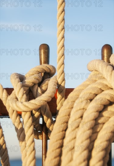 Coiled ropes on yacht deck. Photo : Daniel Grill