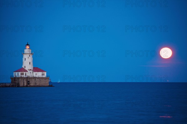 Lake Michigan, Lighthouse and full moon. Photo: Henryk Sadura