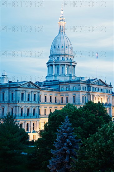 State Capitol Building . Photo : Henryk Sadura