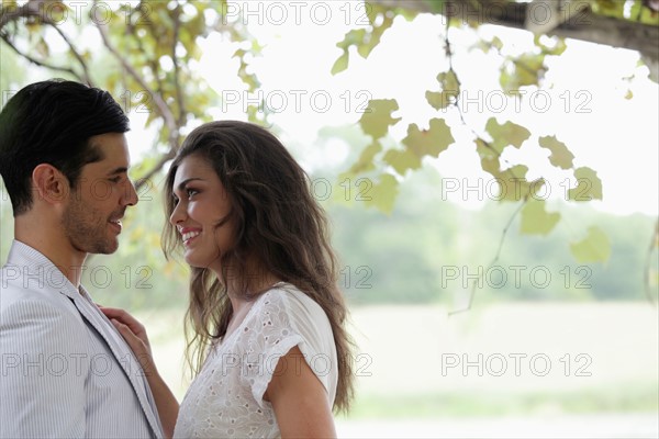 Young couple dating in vineyard. Photo : pauline st.denis