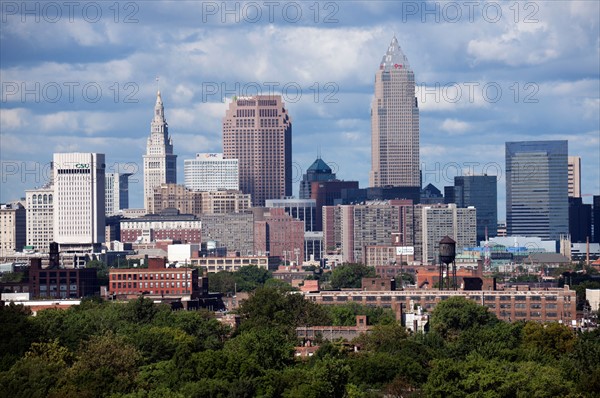 City skyline. Photo : Henryk Sadura