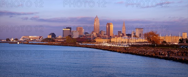 City skyline. Photo : Henryk Sadura