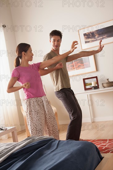 Couple practicing tai chi. Photo : Rob Lewine