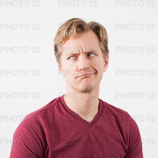 Portrait of man looking away. Photo : Jessica Peterson