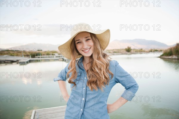 Portrait of young woman wearing hat. Photo : Jessica Peterson