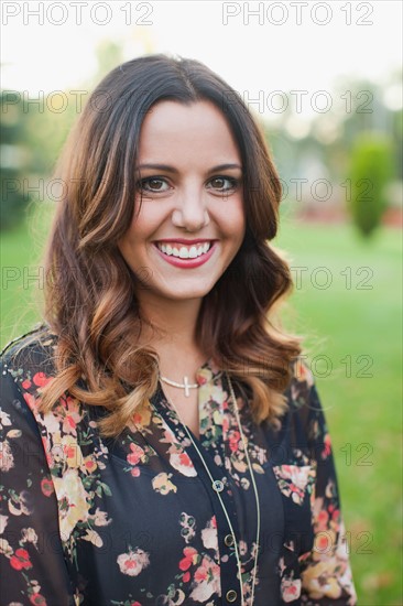 Portrait of woman smiling. Photo : Jessica Peterson