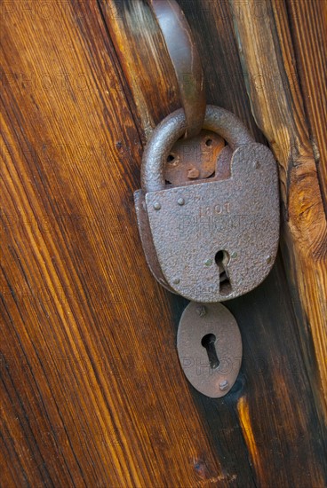 Padlock on wooden cabin, Zebulon Baird Vance birthplace