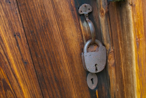 Padlock on wooden cabin, Zebulon Baird Vance birthplace