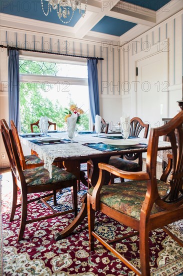 Empty dining room