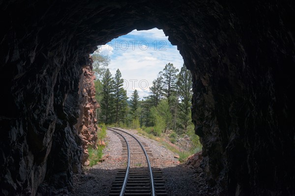 Narrow gauge railroad