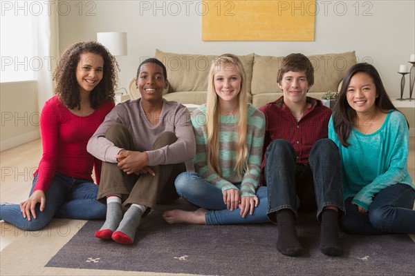 Group of teenagers (12-13,14-15,16-17)