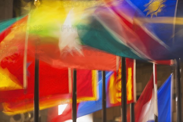 View of colorful flags in Rockefeller Center. USA, New York State, New York City.
Photo : fotog